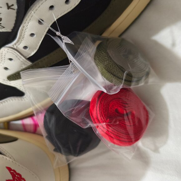 Nike Black And Green Olive Retro Basketball Shoes - Picture 6 of 8